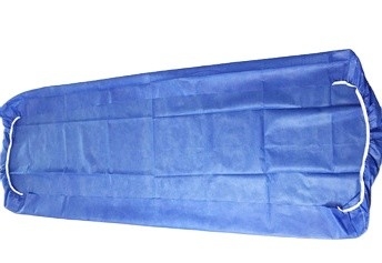 Los cojines de cama disponibles resistentes a la polilla 126&quot; el SMS no tejido Pp de la anchura acuestan la cubierta
